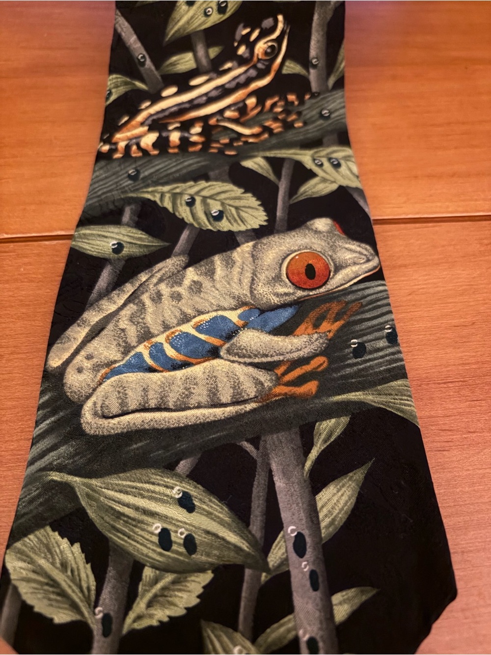 VTG 1996 Black Silk Tie with Colorful Tree Frog Motif ‘Bruce’s Rainforest’